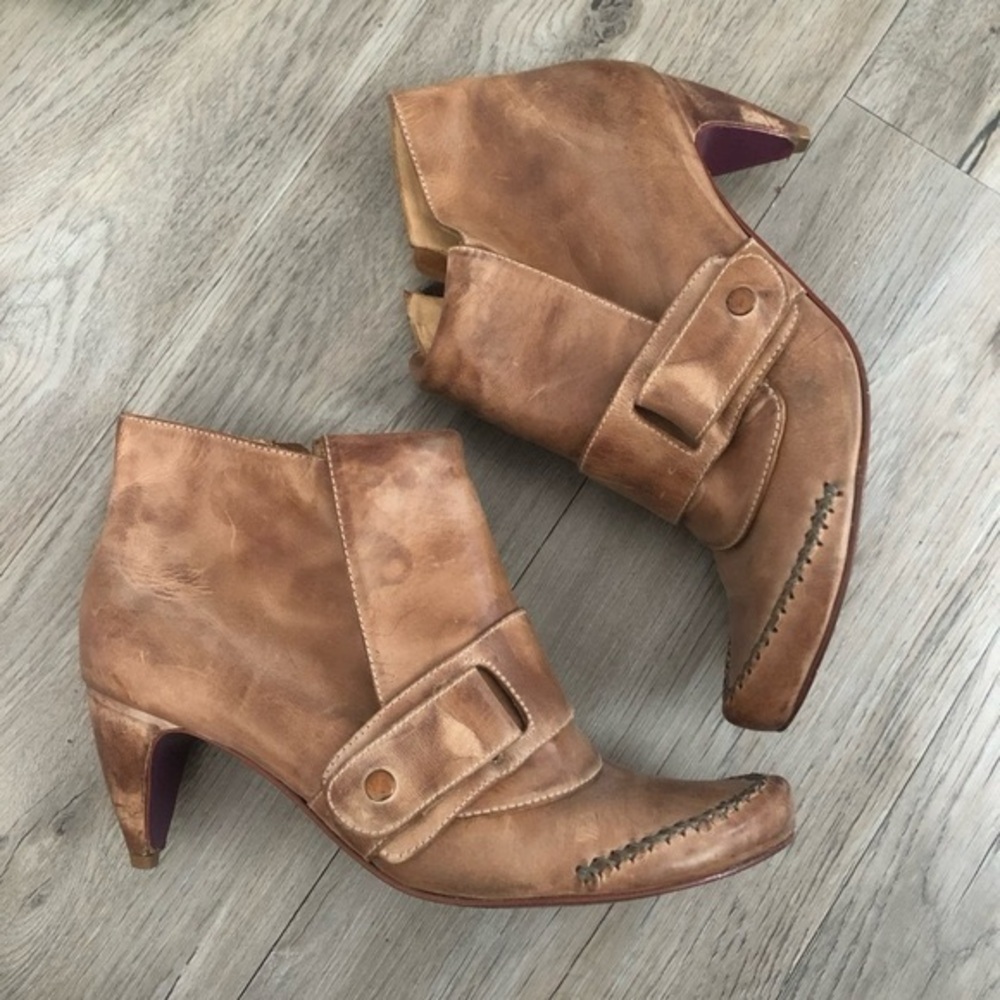 Goka Handmade Specialty Cobbled Leather Bootie
